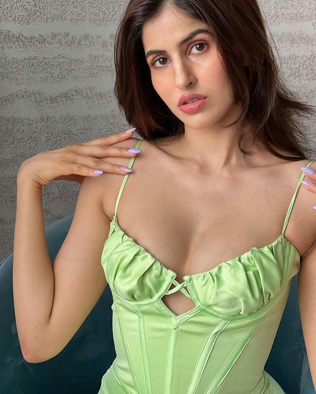 Staggering Poses Of Sakshi Malik